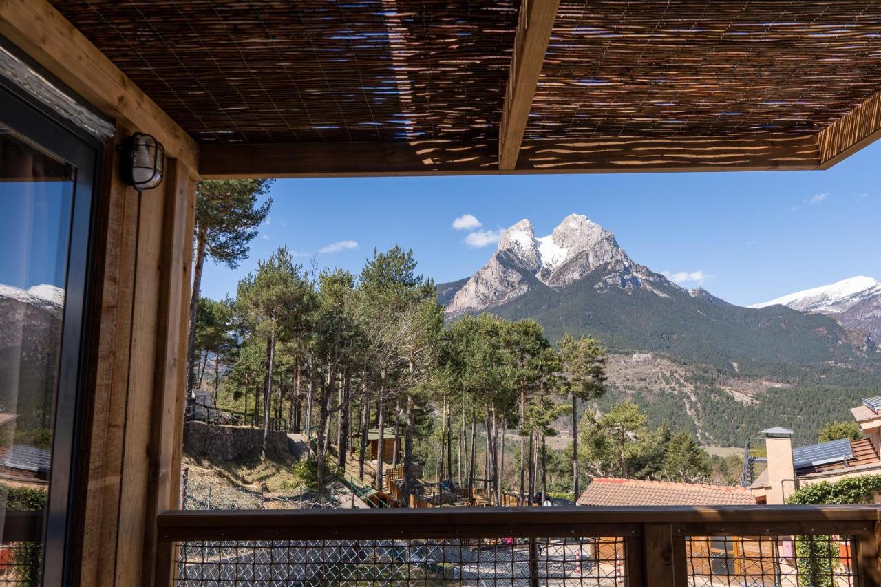 Bungalows Del Camping Pedraforca ซัลเดส ภายนอก รูปภาพ